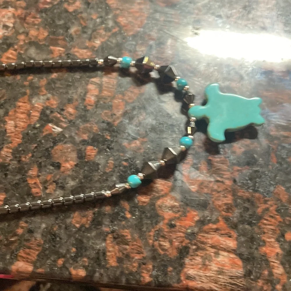 Carved Howlite Turtle Pendant Hematite Beaded 18" Necklace - Picture 7 of 9